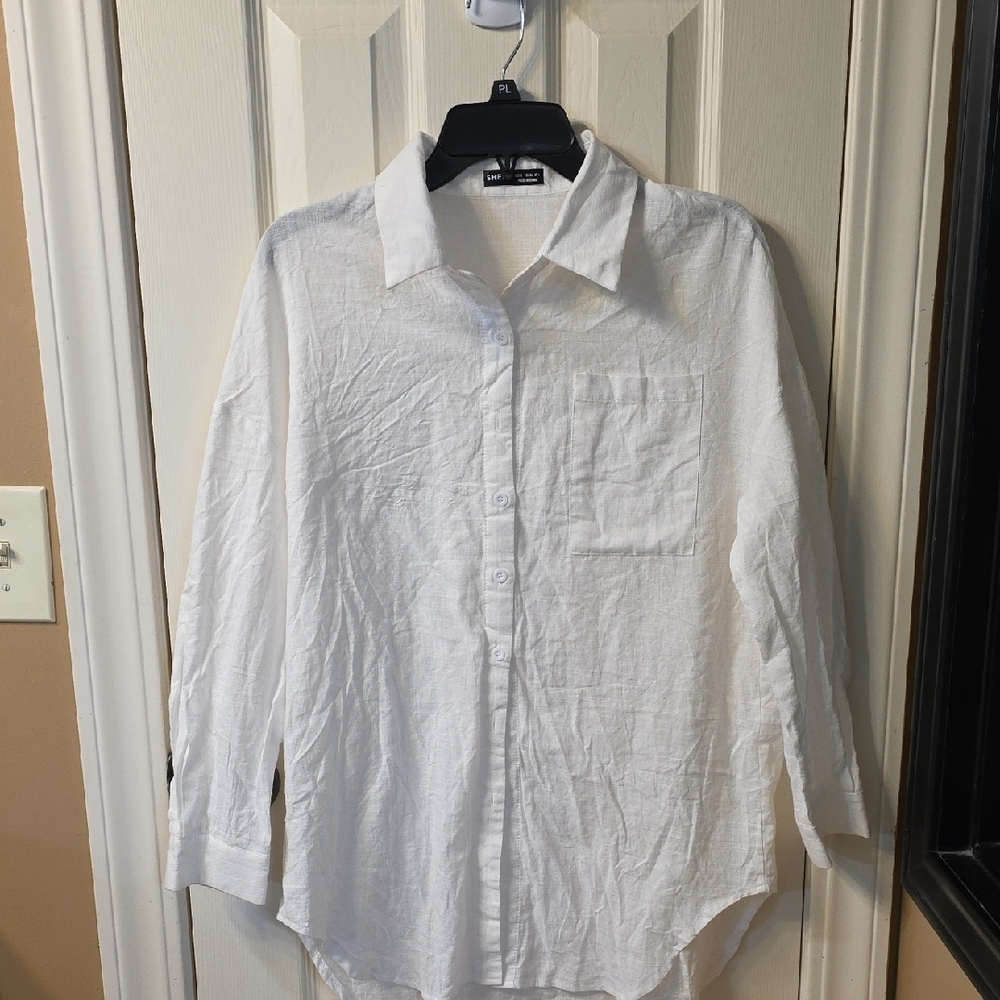 SHEIN White Button-Up Blouse